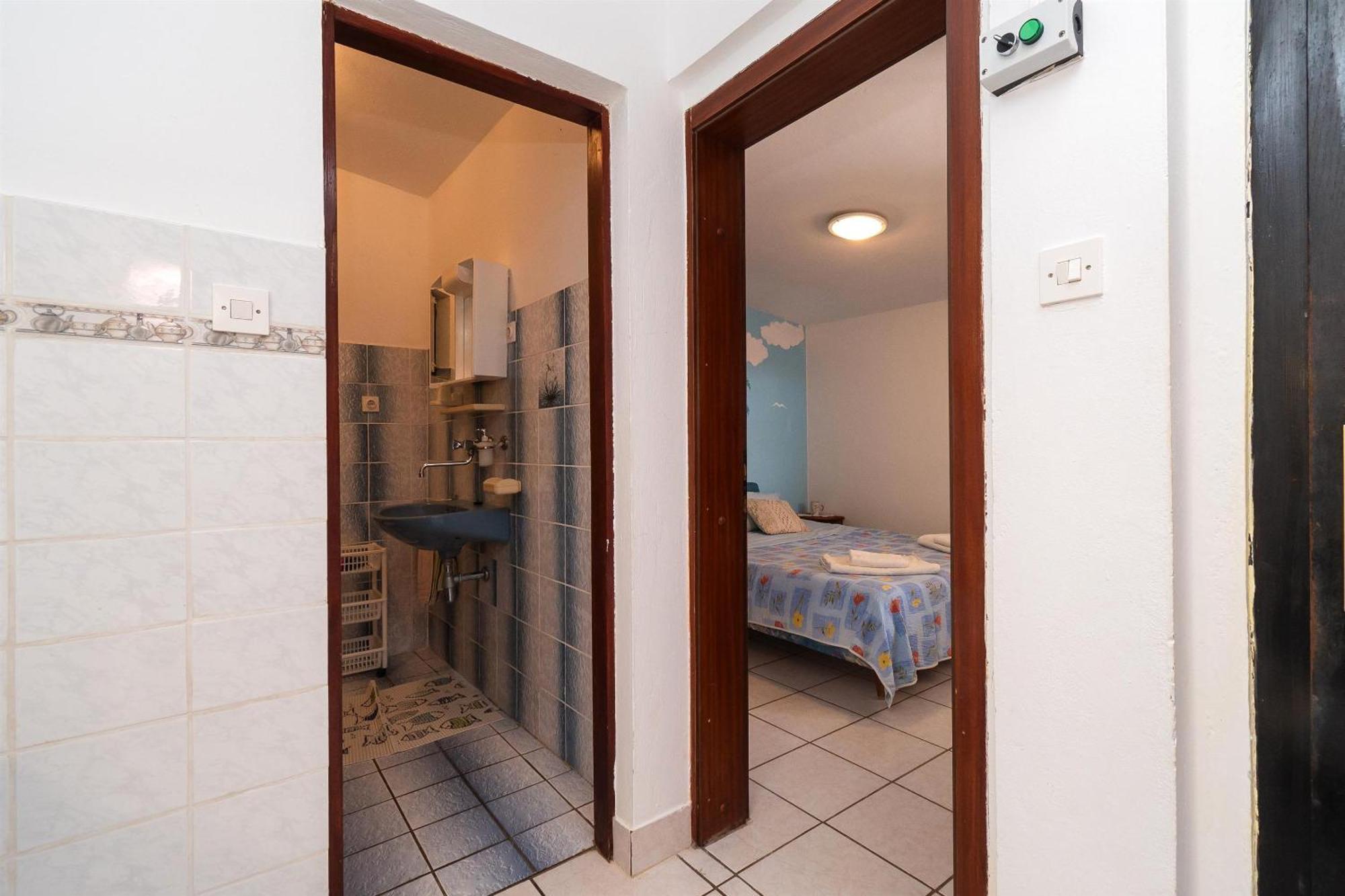 Apartments Stefani Vir Bagian luar foto